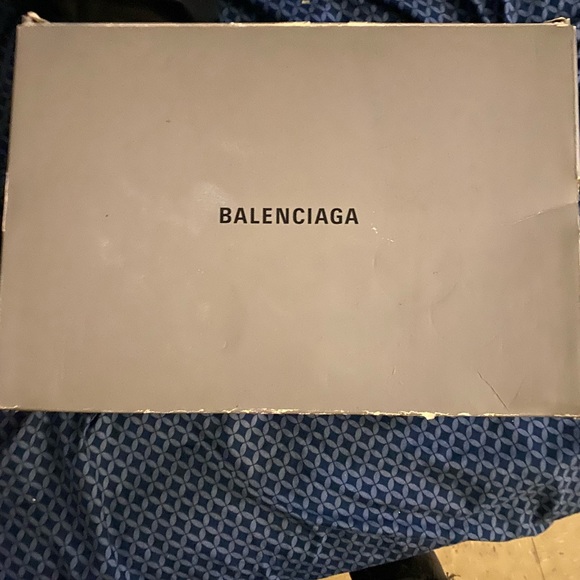 Balenciga tracks super comfortable slightly wore eur size 45 - Picture 3 of 4